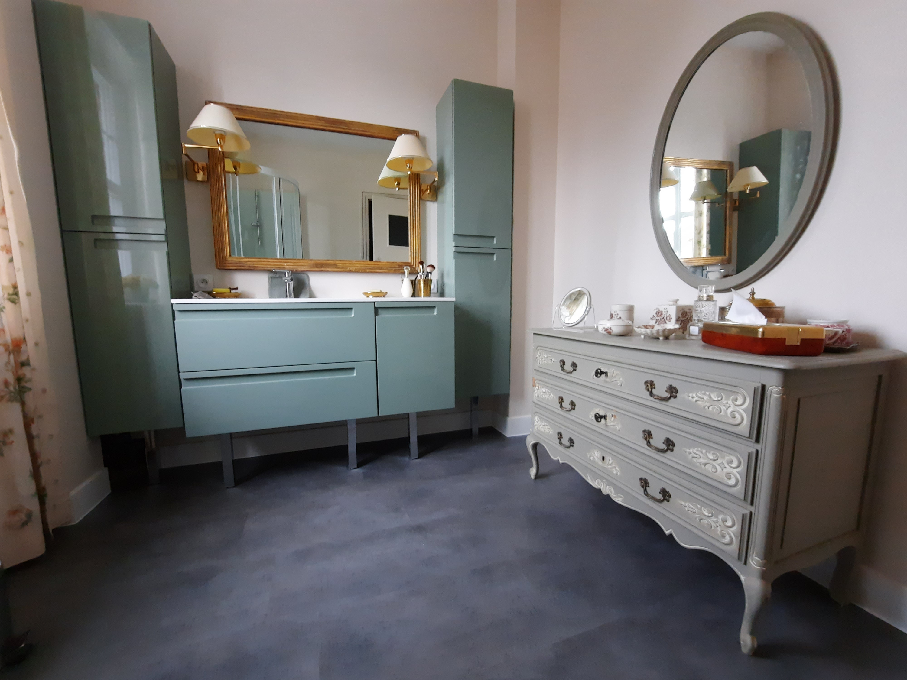 MENUISERIE JOLLY -amenagement-interieur-pose-de-sol-et-plinthe