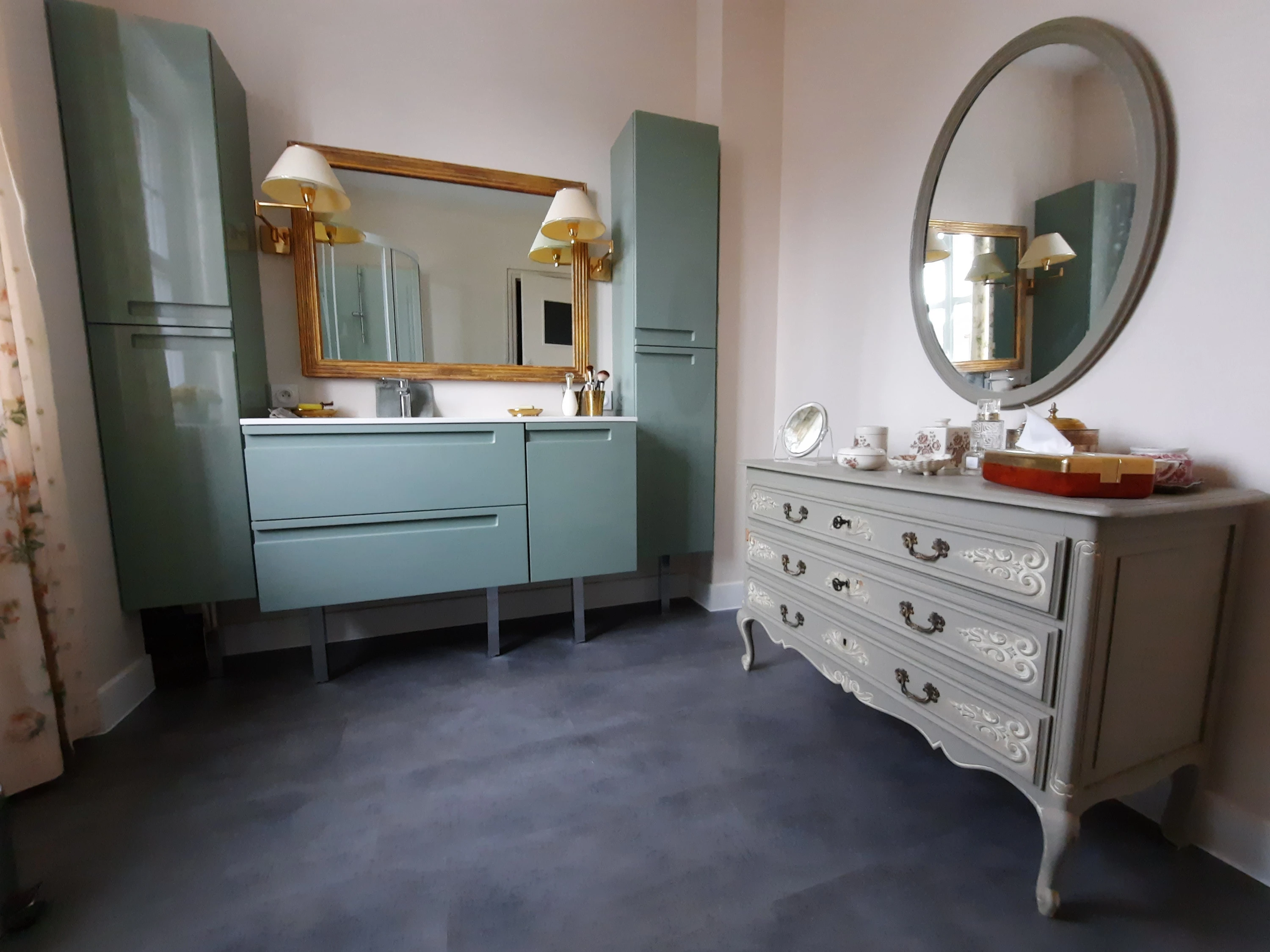 MENUISERIE JOLLY -amenagement-interieur-pose-de-sol-et-plinthe